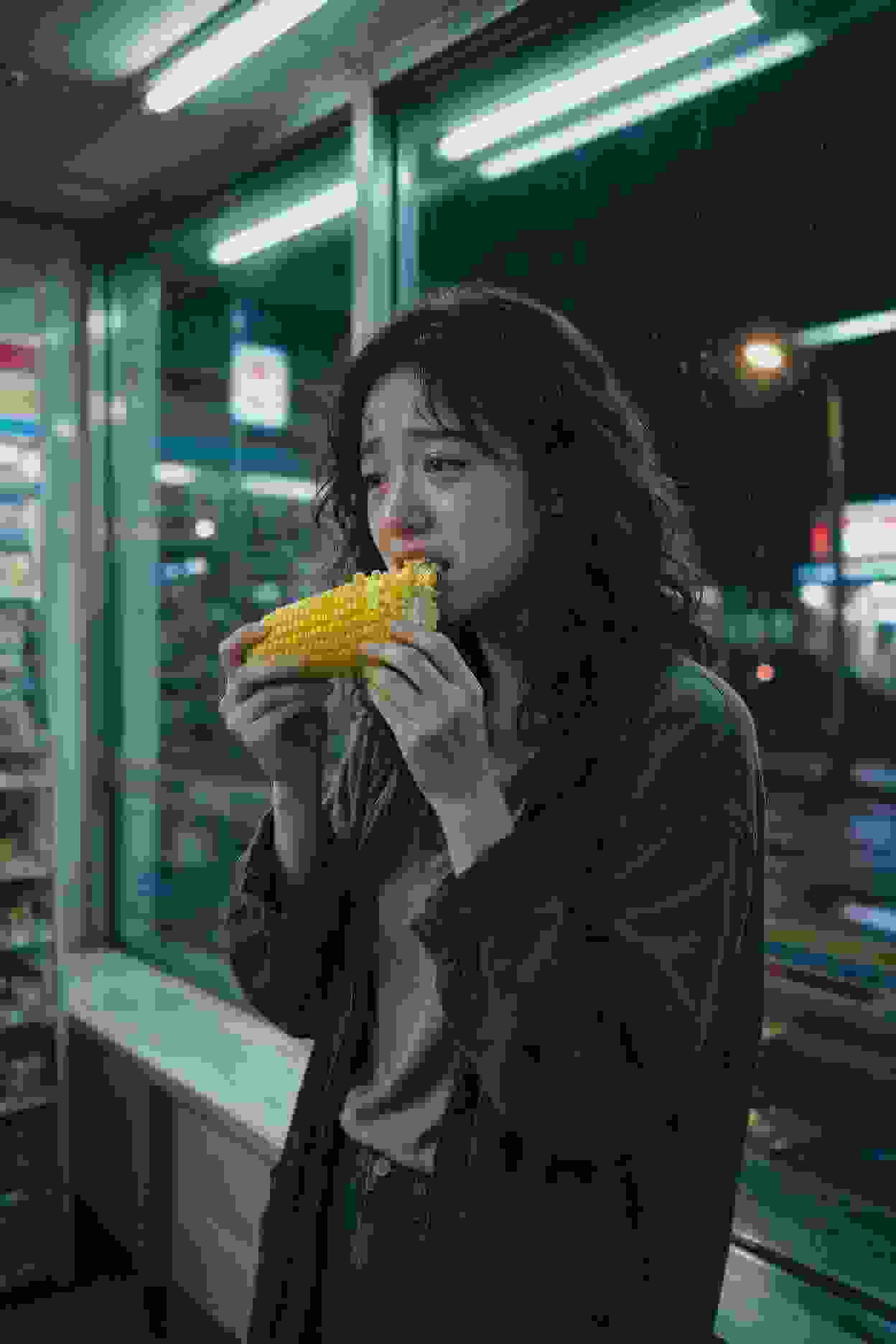 水雾中的生灵群像